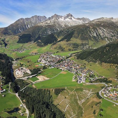Ferienwohnung Casa Ursina Sedrun Exteriér fotografie